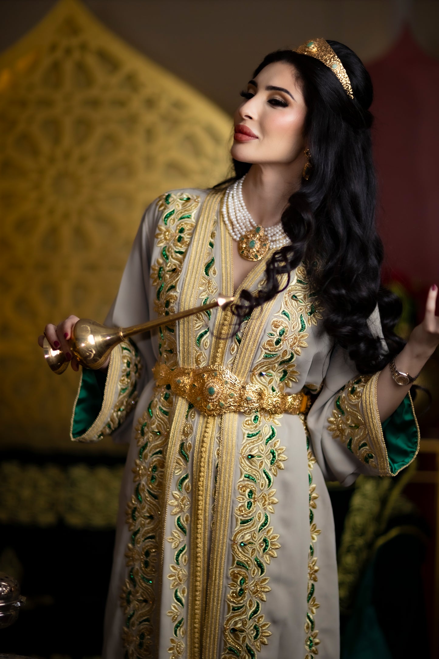 Ivory & Emerald Moroccan Takshita