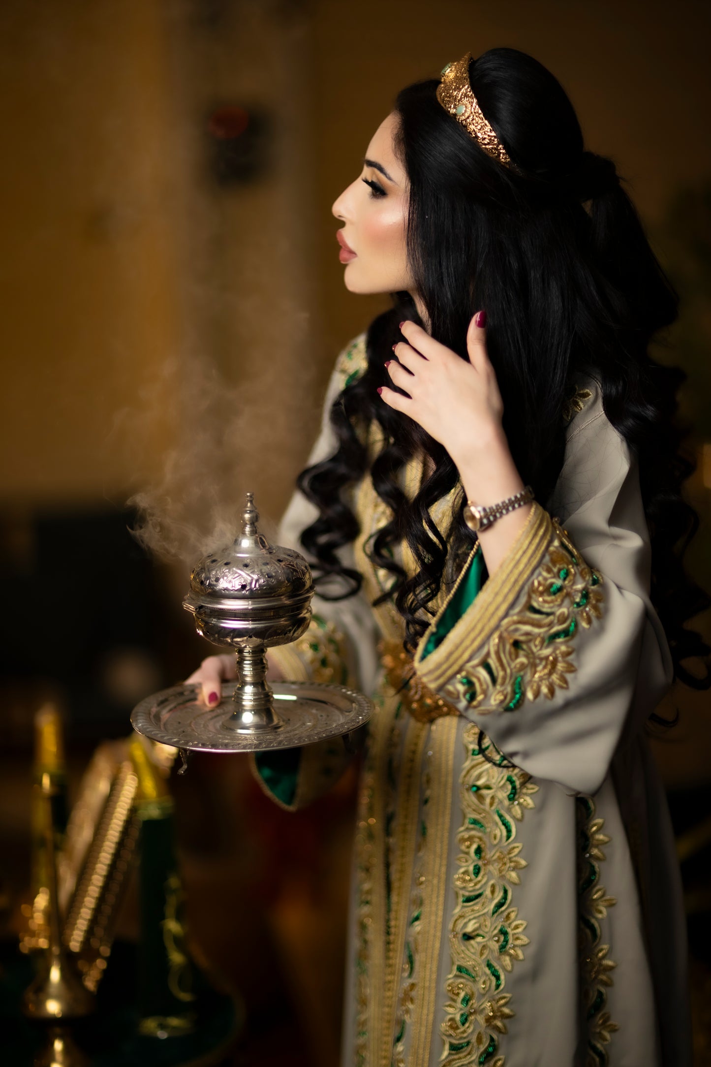 Ivory & Emerald Moroccan Takshita